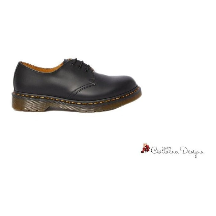 Black Leather Flat Shoe