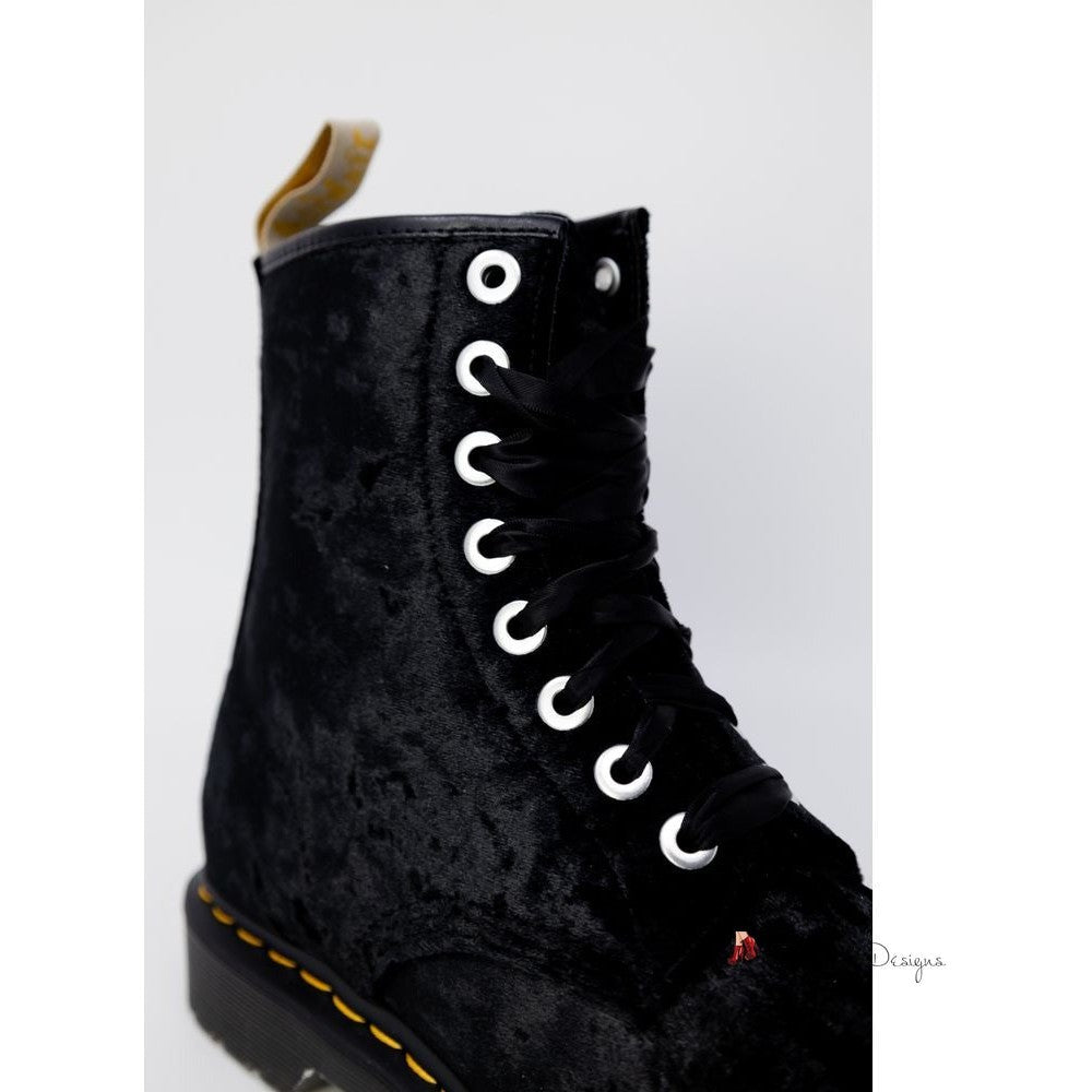 Black Polyester Boot