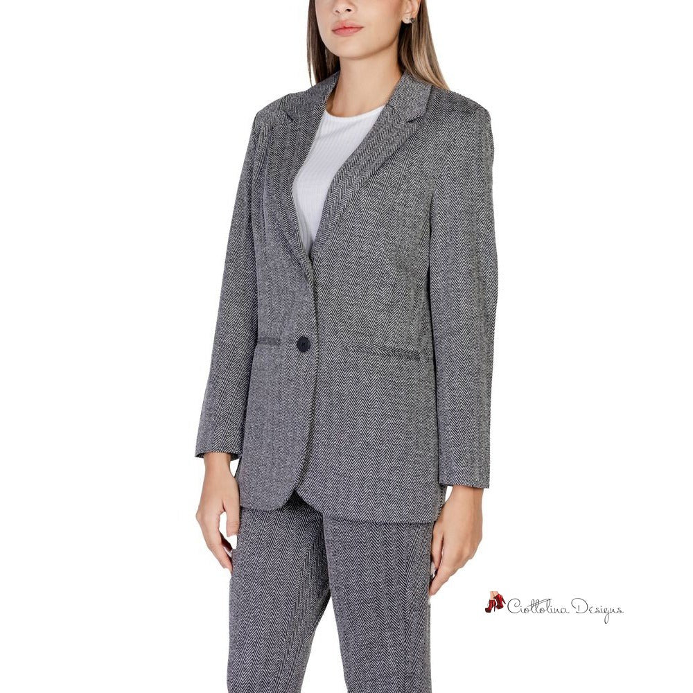 Black Polyester Suits & Blazer